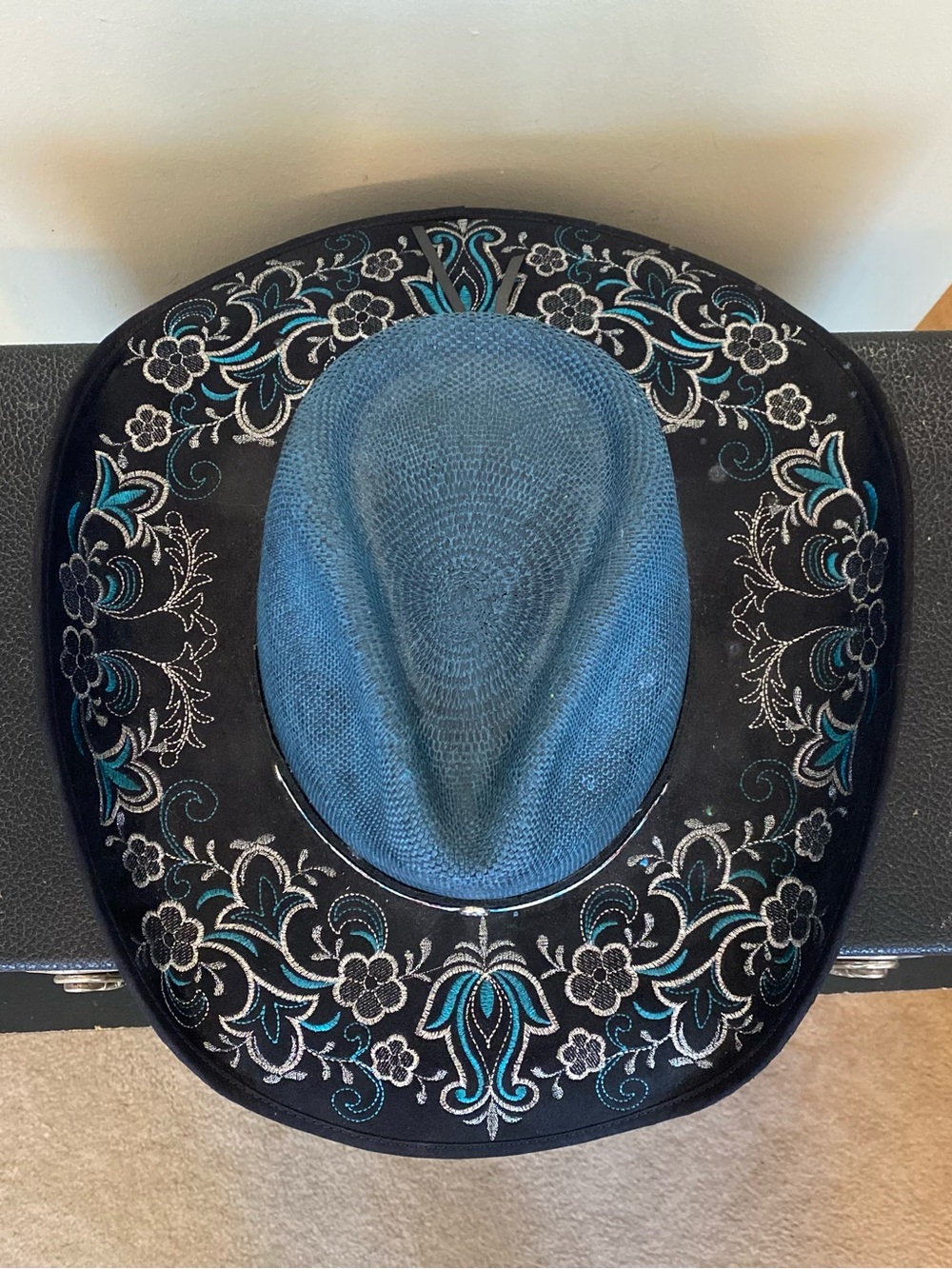 Bullhide Run A Muck Cowboy Hat Womens Small Black Blue Embroidered Southwestern
